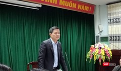 PGS.TS Nguyễn Thanh Phong - Cục trưởng Cục An toàn thực phẩm (Bộ Y tế) chỉ đạo tại buổi họp chiều 19/3