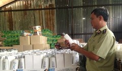 Lực lượng chức năng kiểm tra thực tế sản phẩm