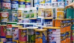 Một vài dòng sữa công thức được xếp loại là thực phẩm chức năng dành cho trẻ dưới 6 tuổi.