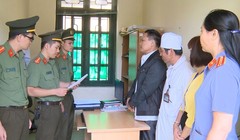 Công an Thanh Hóa thi hành lệnh bắt tạm giam các bị can.