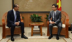 Ông Takeshi Kasai và Phó Thủ tướng Vũ Đức Đam (Ảnh: VGP)