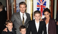 Beckham phát biểu trong buổi lễ trao giải thưởng của UNICEF