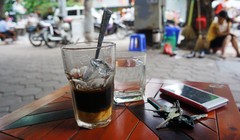 Thói quen uống cà phê tiêu tốn của bạn thế nào?