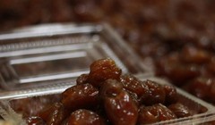 Giật mình công nghệ sản xuất mứt táo cực độc hại