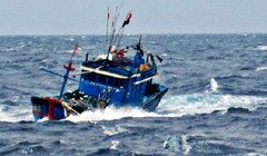 Một tàu cá Quảng Nam bị tàu Hải cảnh Trung Quốc tấn công cướp phá ngư cụ