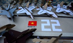 Cận cảnh sân bay và chiến hạm của nam sinh Củ Chi