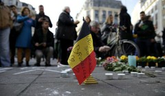 Vụ khủng bố ngày 22/3 ở thủ đô Brussels (Bỉ) đang gây chấn động châu Âu, khiến hơn 30 thiệt mạng và gần 140 người bị thương, xảy ra ở ga tàu điện ngầm và sân bay quốc tế. Trên khắp châu Âu, nhiều hoạt động tưởng niệm đã được tổ chức, trong đó có việc thắp