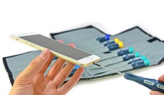 Video: iPhone bị xẻo thịt tan tành trong 11 giây