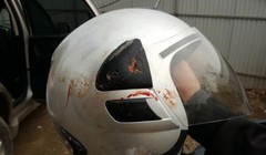 Chiếc mũ bảo hiểm mà nhà báo Đỗ Doãn Hoàng đội khi bị hành hung 