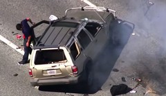  Video: Cuộc trốn chạy kịch tích như phim hành động của nghi phạm Mỹ