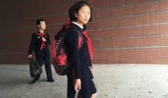 Những em bé Triều Tiên nuôi ước mơ thành nhà khoa học vĩ đại