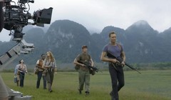 Các diễn viên của Kong: Skull Island trong một cảnh quay thực hiện tại Việt Nam. Ảnh: MTV