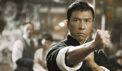 Video Chung Tử Đơn múa côn pháp gây sốt