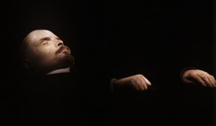 CIA gợi ý lấy cắp thi hài Lenin để chọc tức Putin