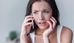 Video: Da mặt nổi mụn có thể vì điện thoại... bẩn