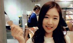 Video: Cô gái Hàn ngọng nghịu hát tiếng Việt đốn tim dân mạng 