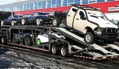 'Fast & Furious 8' khoe dàn siêu xe đắt nhất hành tinh.