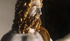 Bức tượng gốc thần Zeus làm bằng gỗ, ngà voi và vàng.