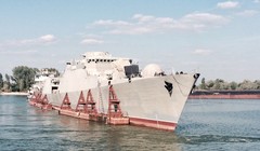 Ảnh tàu Gepard 3.9 thứ 3 của Việt Nam tại thành phố Azov (vùng Rostov), trước khi vào biển Azov, ngày 7.9