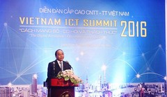 Thủ tướng nhấn mạnh, phát triển hạ tầng đồng bộ và phát triển nguồn nhân lực được xác định là giải pháp đột phá cho phát triển.