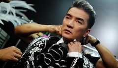 Đàm Vĩnh Hưng khiến nhiều người thán phục vì ý chí, sự nghiêm túc trong công việc.