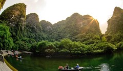 Đoạn teaser mới nhất của bộ phim bom tấn "Kong: Skull Island" vừa công bố đã hé lộ nhiều hình ảnh núi non hùng vĩ của Việt Nam.