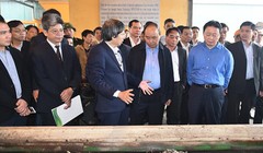 Văn phòng Chính phủ vừa ra thông báo kết luận của Thủ tướng Nguyễn Xuân Phúc tại buổi thăm và làm việc tại Nhà máy điện rác - Công ty TNHH Thủy lực - Máy (Công ty HMC), khu công nghiệp Đồng Văn I, huyện Duy Tiên, tỉnh Hà Nam.  Trong thông báo này, biểu dư