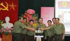 Cục Xây dựng phong trào toàn dân bảo vệ ANTQ cần sớm đưa Trang Thông tin điện tử tổng hợp phong trào toàn dân bảo vệ ANTQ trở thành kênh thông tin quan trọng. Ảnh: 