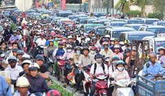 Nền kinh tế châu Á chịu thiệt hại ước tính lên đến 2-5% tổng sản phẩm quốc nội của mỗi quốc gia do tổn thất về thời gian và chi phí giao thông. Ảnh: UBND TP.HCM.