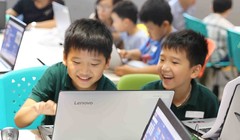 Trẻ em được phát triển tư duy logic, tư duy sáng tạo, ứng dụng công nghệ vào cuộc sống thông qua việc học lập trình. Ảnh: Xuân Lan