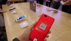 Mi A1 phiên bản màu đỏ.