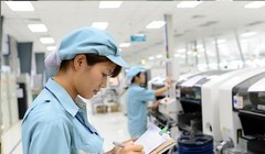 Công đoạn kiểm tra - ghi nhật kí công việc luôn được làm kĩ lưỡng.