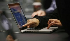 Người nổi tiếng và chính trị gia đang là mục tiêu nhắm đến hàng đầu của tội phạm mạng. Ảnh minh họa: AP