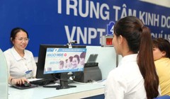 Thông tin thuê bao di động giờ đây phải bổ sung thêm “ảnh chụp người trực tiếp đến giao kết hợp đồng”. Ảnh: VinaPhone