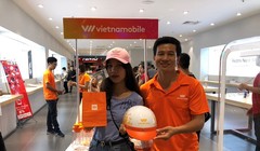 Vietnamobile hợp tác cùng Xiaomi Việt Nam chính thức đưa Thánh SIM lên kệ tại 6 cửa hàng Mi Store trên toàn quốc.