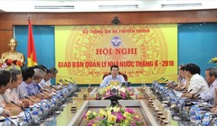 Quyền Bộ trưởng Nguyễn Mạnh Hùng phát biểu kết luận Hội nghị giao ban quản lý nhà nước tháng 8/2018.