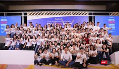 Các Lãnh đạo trẻ tại Hội nghị thượng đỉnh Thanh niên kỹ thuật số.