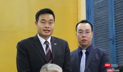 Ông Jerry Lim -- Giám đốc Grab tại Việt Nam (trái).