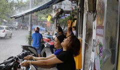 Hà Nội, từ chiều mai, có mưa rào và dông; trong mưa dông có khả năng xảy ra gió giật mạnh.