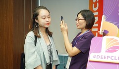 Ứng dụng này sử dụng các công nghệ như AI, máy học (machine learning) để tạo ra một hệ thống khám, chẩn đoán bệnh và chăm sóc sức khỏe theo xu hướng 4.0.