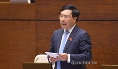Phó thủ tướng - Bộ trưởng Bộ Ngoại giao Phạm Bình Minh tham gia giải trình trong một phiên họp của Quốc hội - Ảnh: Quochoi.vn