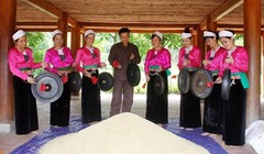 Chỉ với một thiết bị cầm tay có kết nối Internet, du khách có thể trải nghiệm kho video về du lịch và các điểm đến.