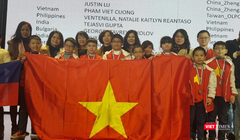 Các học sinh trường Tiểu học Thăng Long nhận huy chương tại WMTC lần thứ 10 tại Seoul – Hàn Quốc.