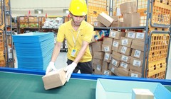 Hiện nay số doanh nghiệp xin cấp giấy phép hoạt động trong lĩnh vực bưu chính ngày càng gia tăng, thị trường bưu chính sẽ có sự cạnh tranh cực kì khốc liệt. 