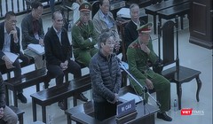 Cựu Bộ trưởng Bộ TT&TT Nguyễn Bắc Son tại phiên xét hỏi sáng nay.