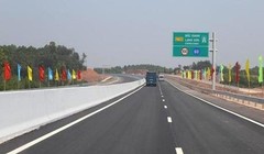 Việc thu phí tại cao tốc Bắc Giang - Lạng Sơn áp dụng từ 0h ngày 18/2. Ảnh: TTXVN.