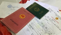 Người dân được tiếp tục sử dụng sổ hộ khẩu, sổ tạm trú đã được cấp cho đến hết ngày 31/12/2022. Ảnh: VGP.