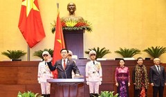 Tân Chủ tịch Quốc hội Vương Đình Huệ tuyên thệ nhậm chức.