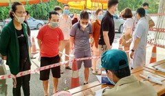 Yên Bái tái kích hoạt 9 chốt kiểm dịch y tế từ 15h chiều 2/5. Ảnh chụp tại chốt kiểm dịch số 1, nút giao IC 12, cao tốc Nội Bài-Lào Cai - ảnh: UBND tỉnh Yên Bái.