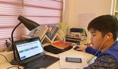 gần 60% số trẻ em ở khu vực APAC tham gia các lớp học trực tuyến qua điện thoại thông minh.